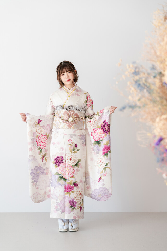 振袖フルセット‼️振袖ブランドLakokuIa❤️白地ピンク花々金彩 小物付