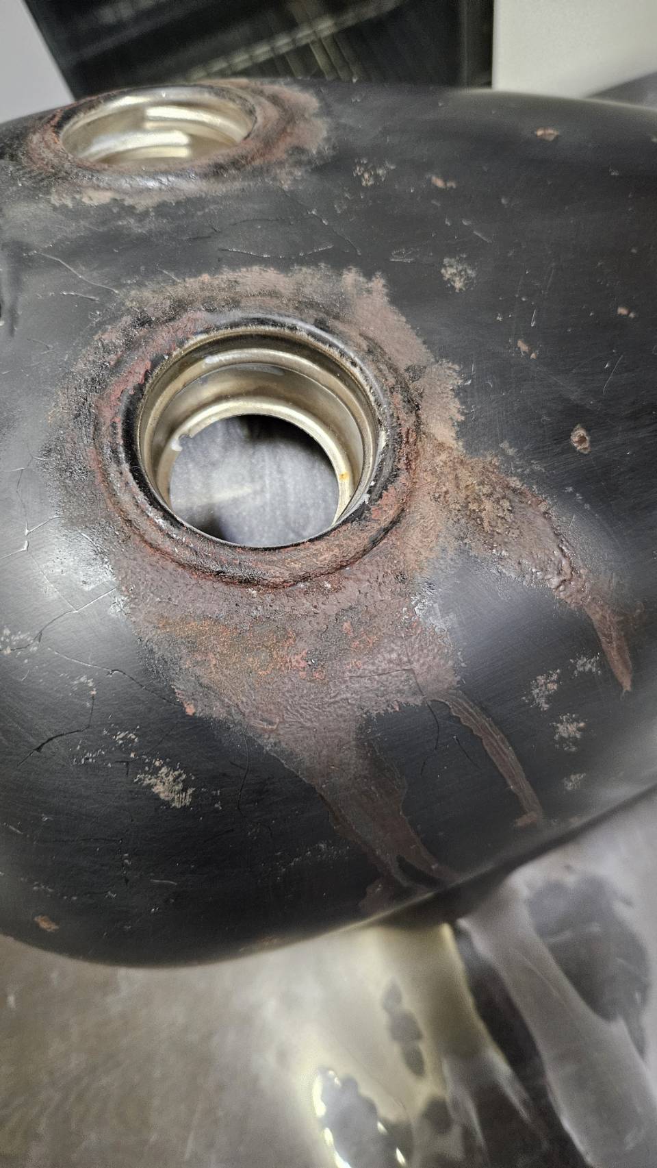 SR400外装エイジングペイント！～外装を“味のある経年風”に仕上げる