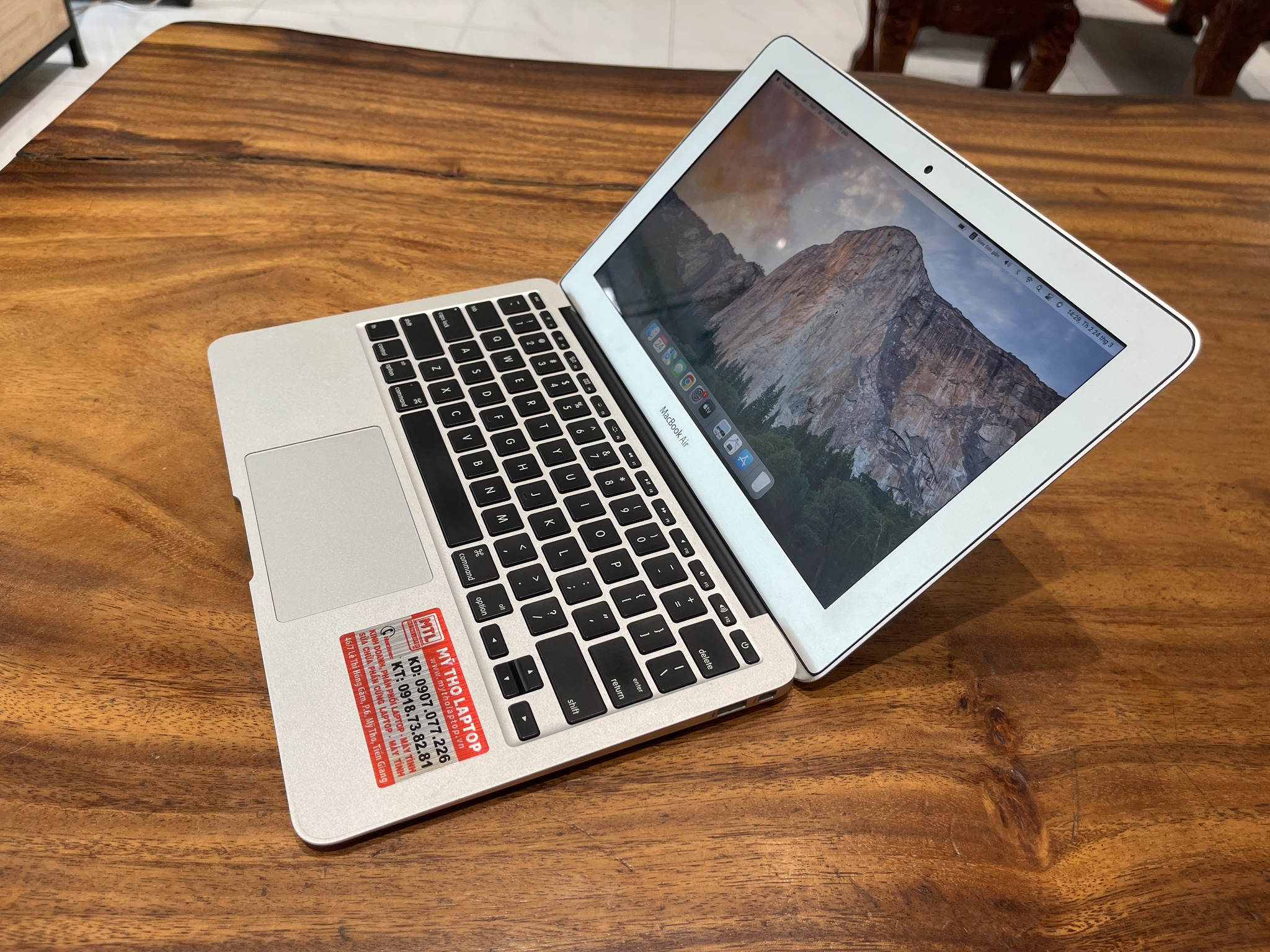 MacBook Air (11-inch, Early 2015) 美品です！ 美品】Apple MacBook