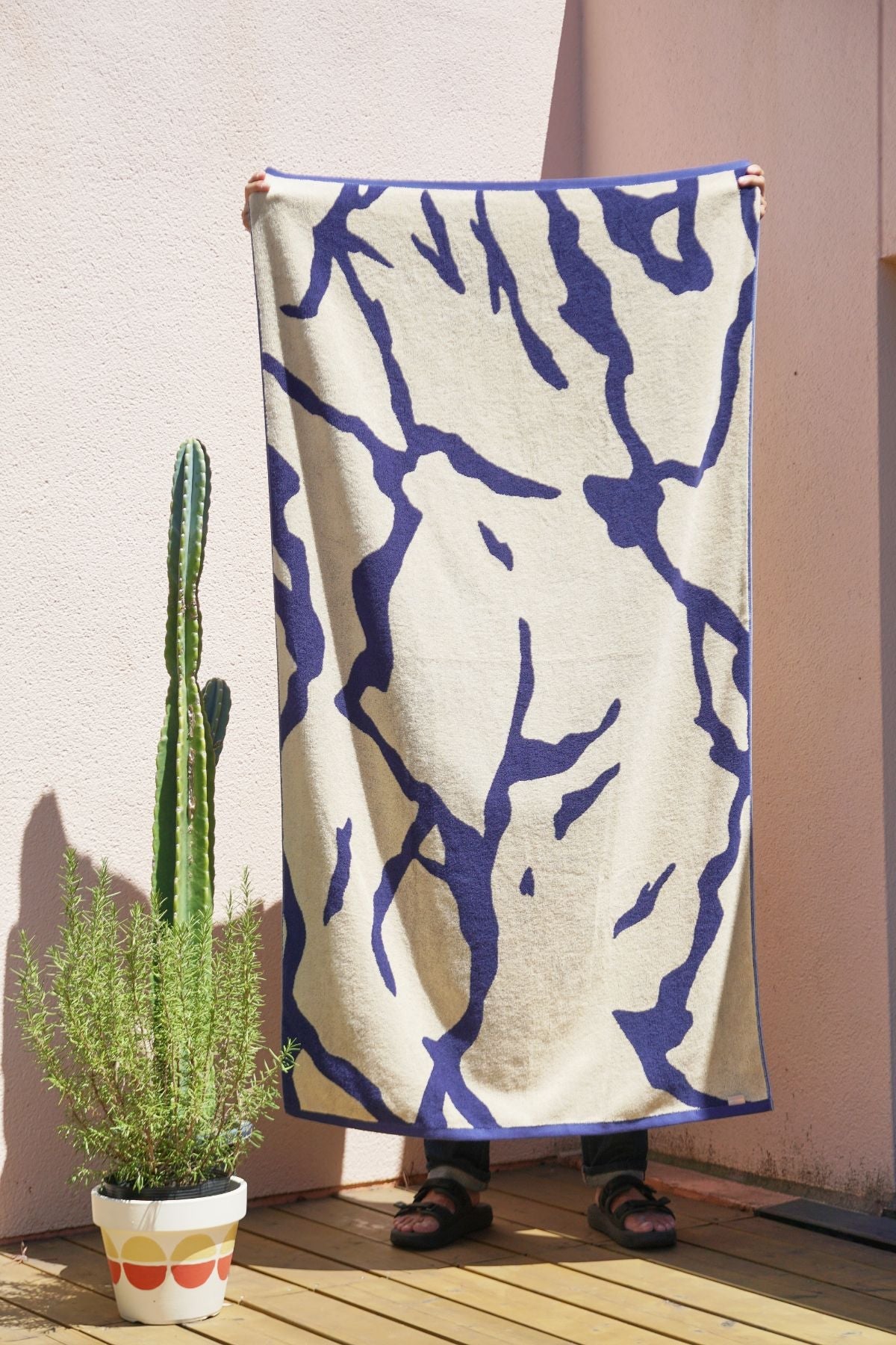 TOWEL BLANKET : Thunder in the dark / blue – MYTONE