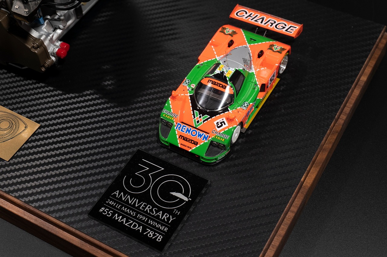 4ローターレーシングロータリーエンジン マツダR26B 1/6スケール 優勝