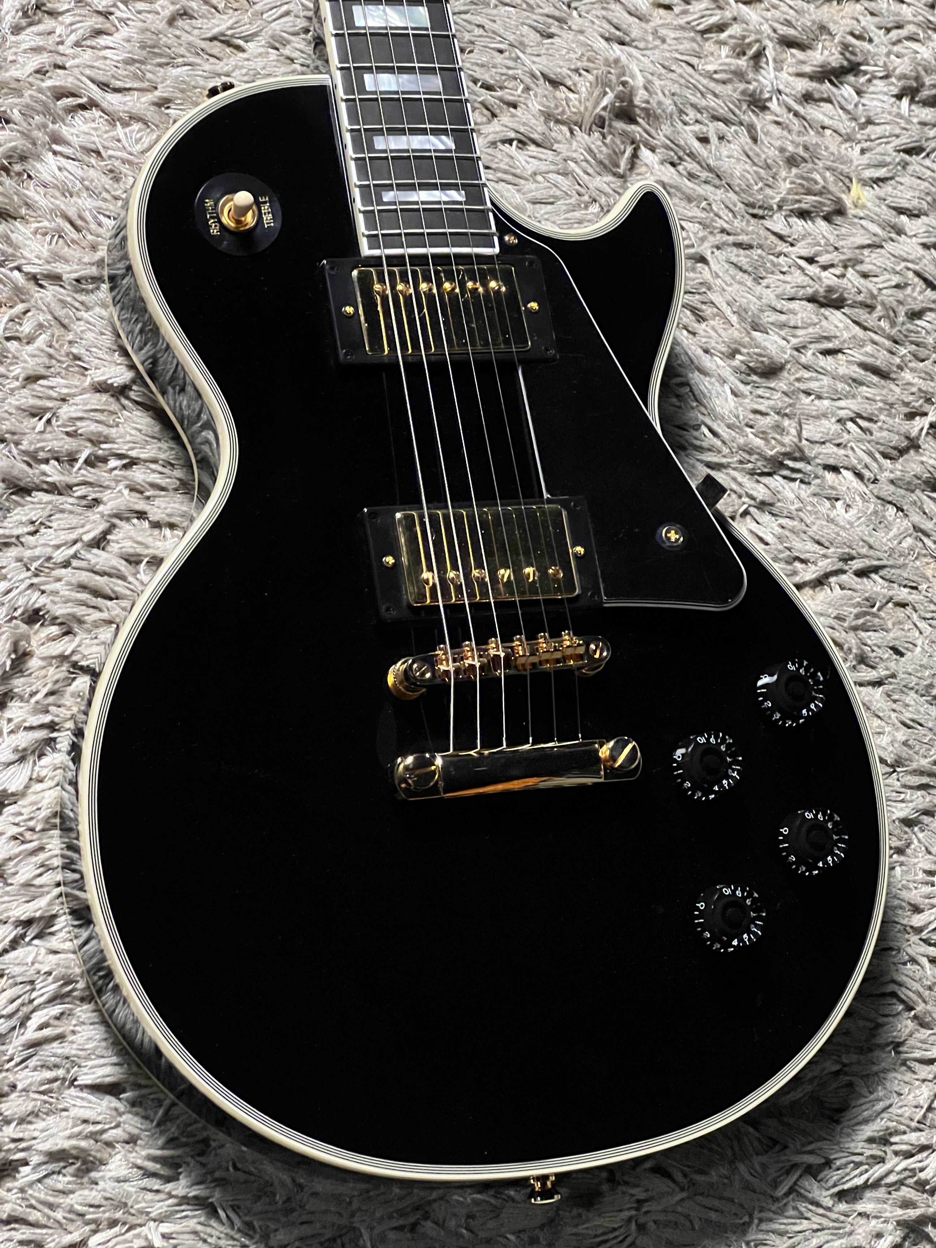 Epiphone Les Paul Custom In Ebony (inspired by Gibson Custom