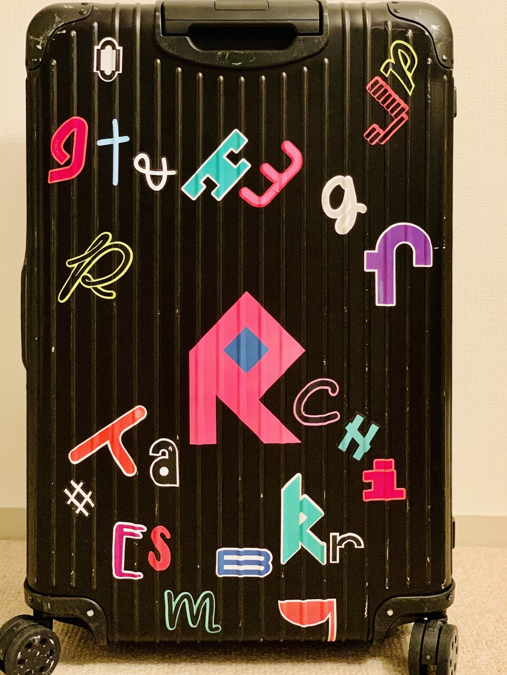 RIMOWA 73㍑ スーツケース ※ステッカー跡多数 RIMOWA 73㍑ スーツ