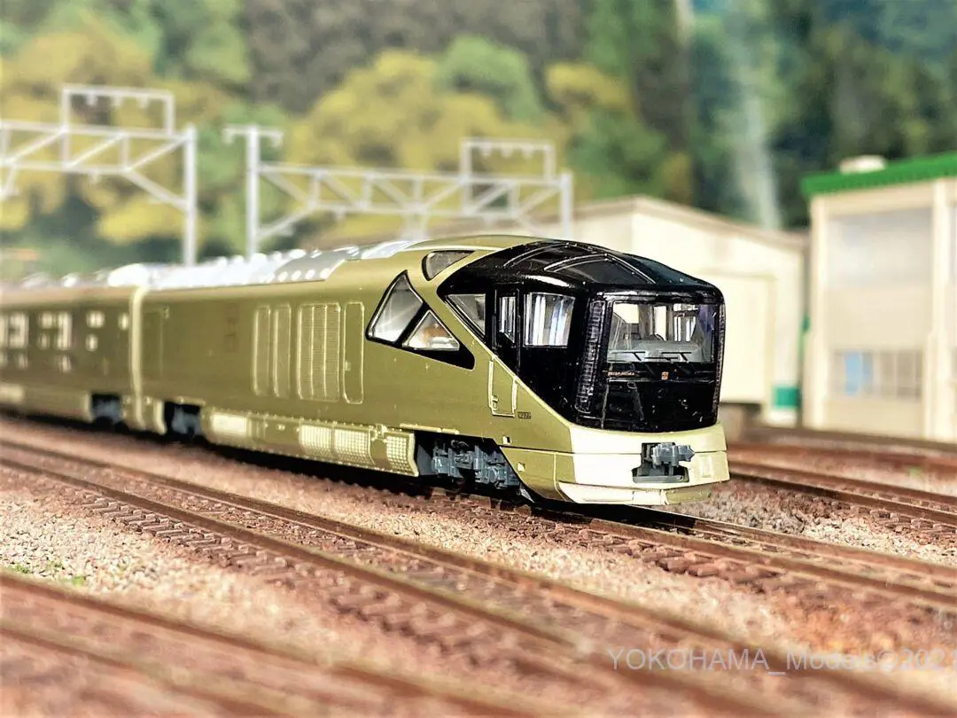 KATO 四季島 限定品 KATO】E001形〈TRAIN SUITE 四季島〉2023年10月
