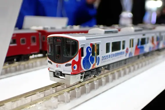 KATO 323系 大阪・関西万博ラッピング列車 8両セット 特別企画品 品番