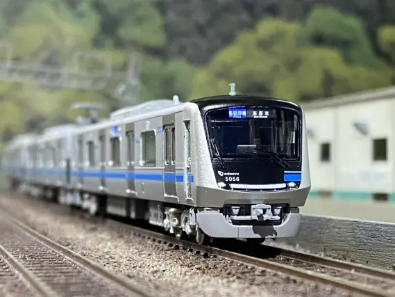 小田急5000形 5056編成が入線しました。 ポポンデッタ 6081 / 6082