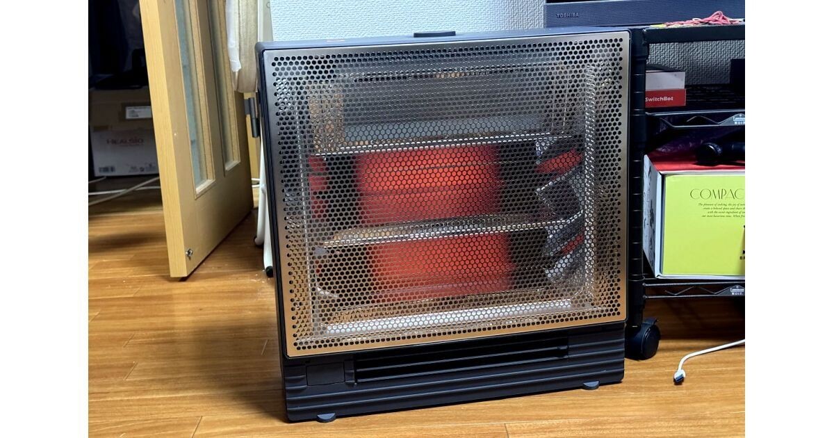 超美品ダイキンDAIKIN ハイブリットセラミックヒーター WRH135AS-H