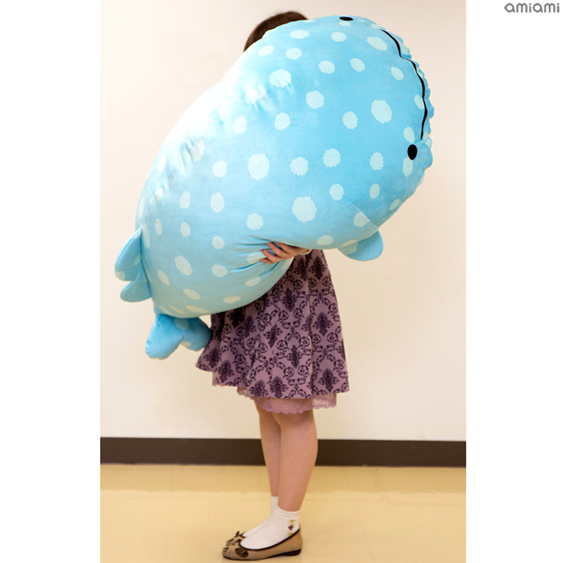 トピックス】120cm超特大サイズ「じんべえさん」のスーパーもーちもち