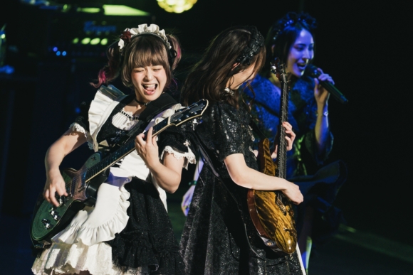 世界的人気のガールズ・バンドBAND-MAID、東名阪を巡った初のZEPP TOUR
