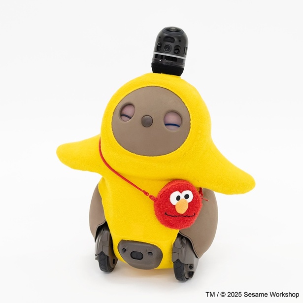 セサミストリートの仲間たちになりきれる「LOVOT」用とヒト用のコラボ