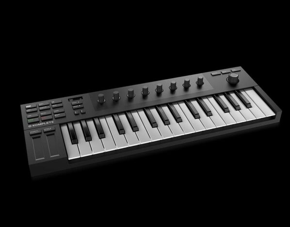 KOMPLETE KONTROL M32 | 製品 | Native Instruments（正規輸入代理店）