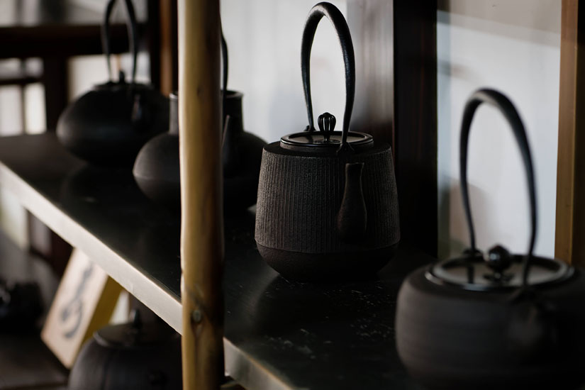 伝統に革新を。釜師・3代目畠春斎が目指す新たな茶の湯／富山県高岡市