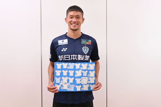 アビスパ福岡 ユニフォーム ウェリントン 3XO 来年30周年のアビスパ