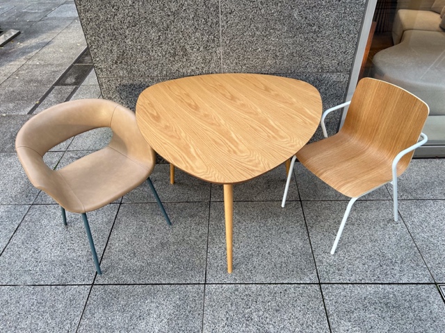 NOCE ノーチェ ダイニングテーブル 三角テーブル オーク材 NOCE不動の