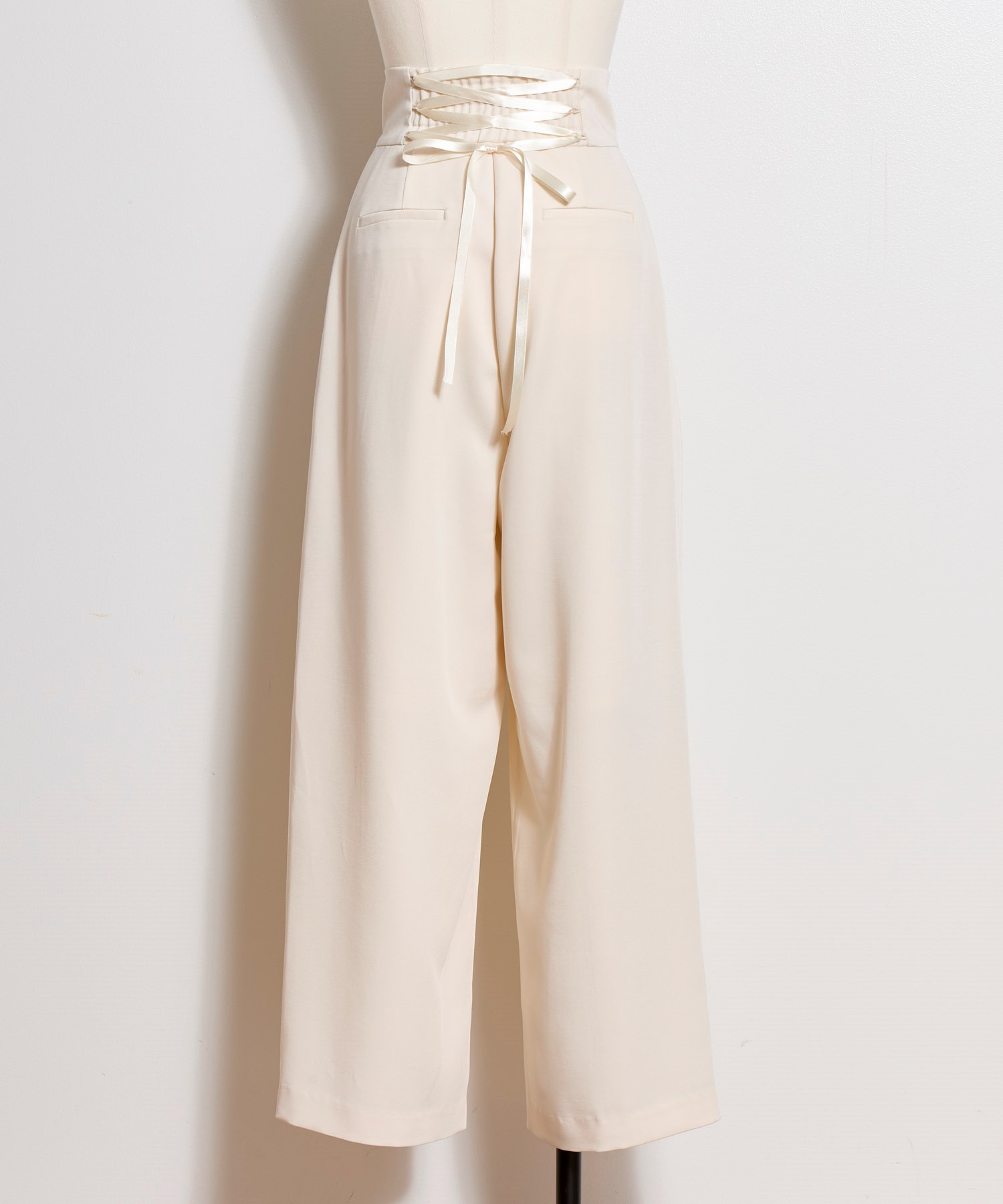 ワイドストレートタックパンツ | その他パンツ | NOELA OFFICIAL WEB STORE