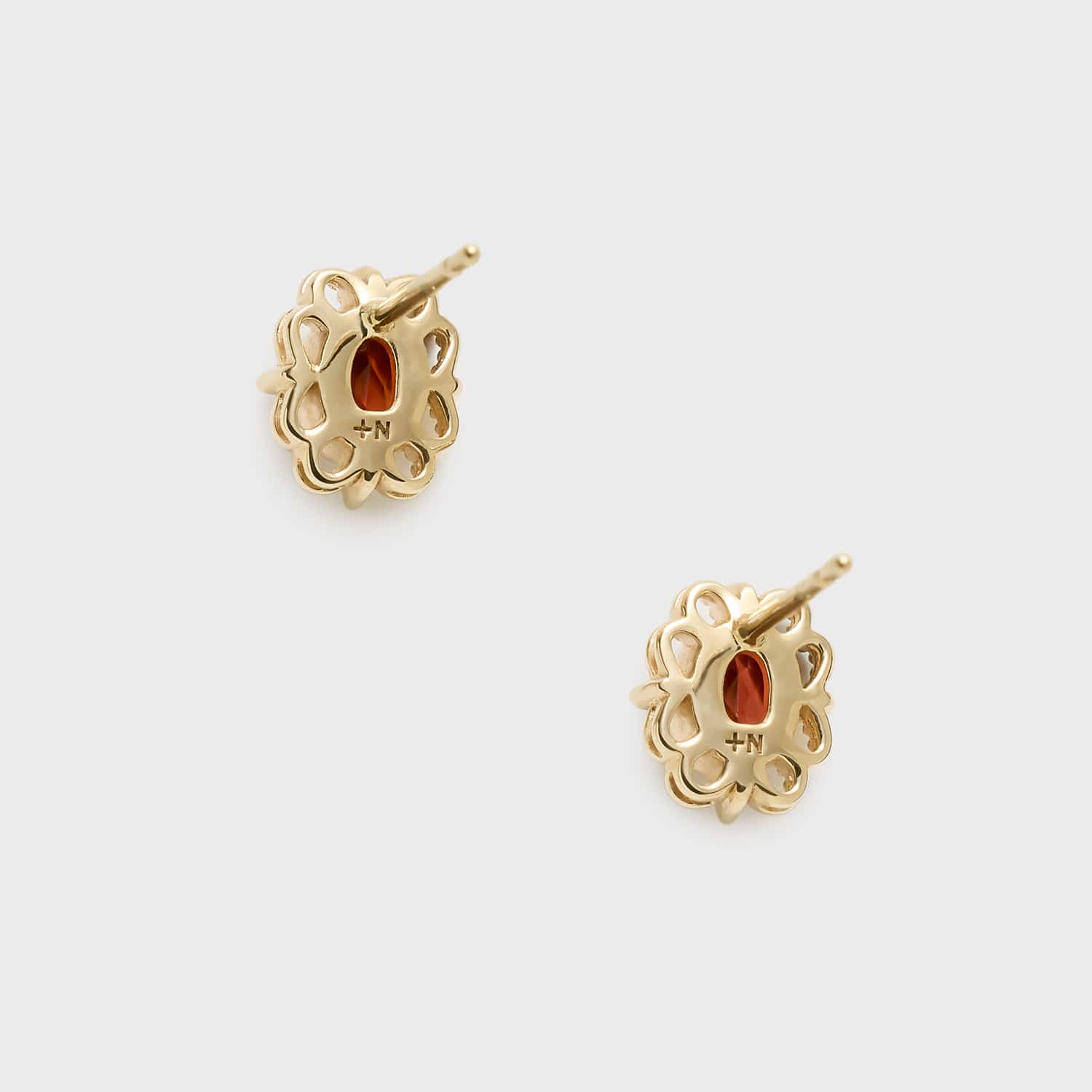 K10ガーネットピアス｜ピアス｜ノジェス 公式オンラインストア