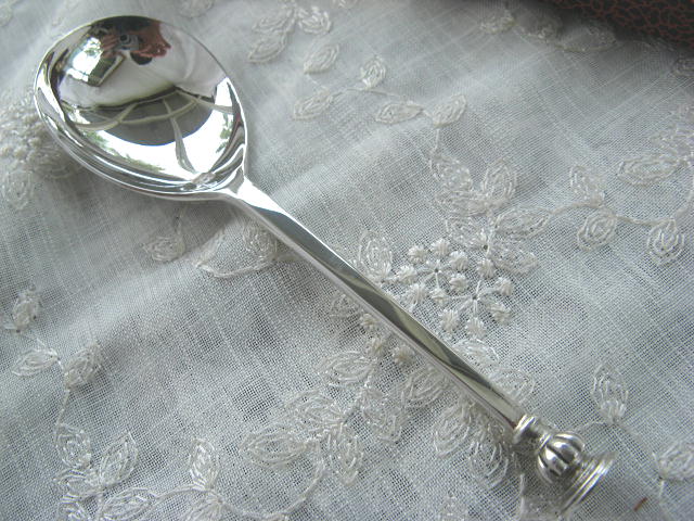 GW割引きエリザベス女王在位25周年記念スプーン GW割引きエリザベス