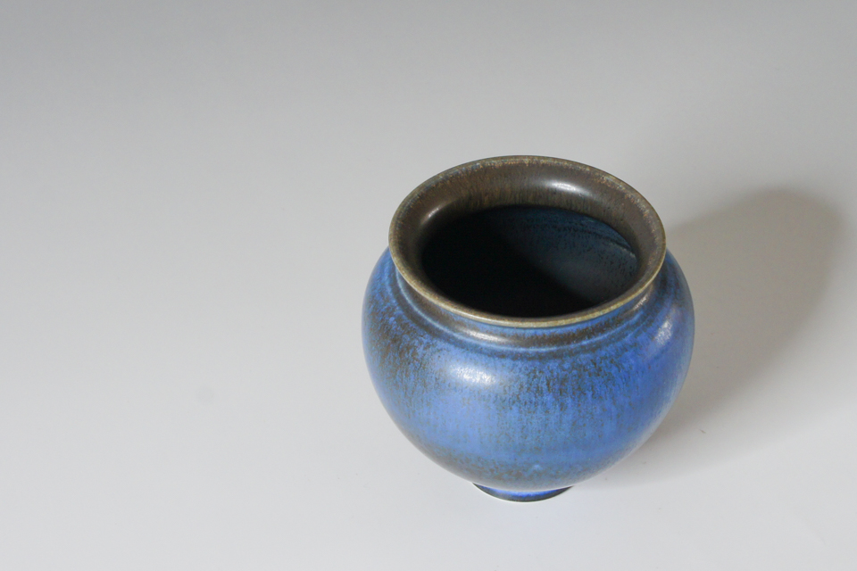 ベルント・フリーベリ「青磁釉花瓶」《ノルディック》