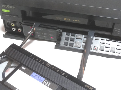 ジャンク譲渡コーナー （0円ジャンク） ＞ Victor HR-S7000 S-VHS