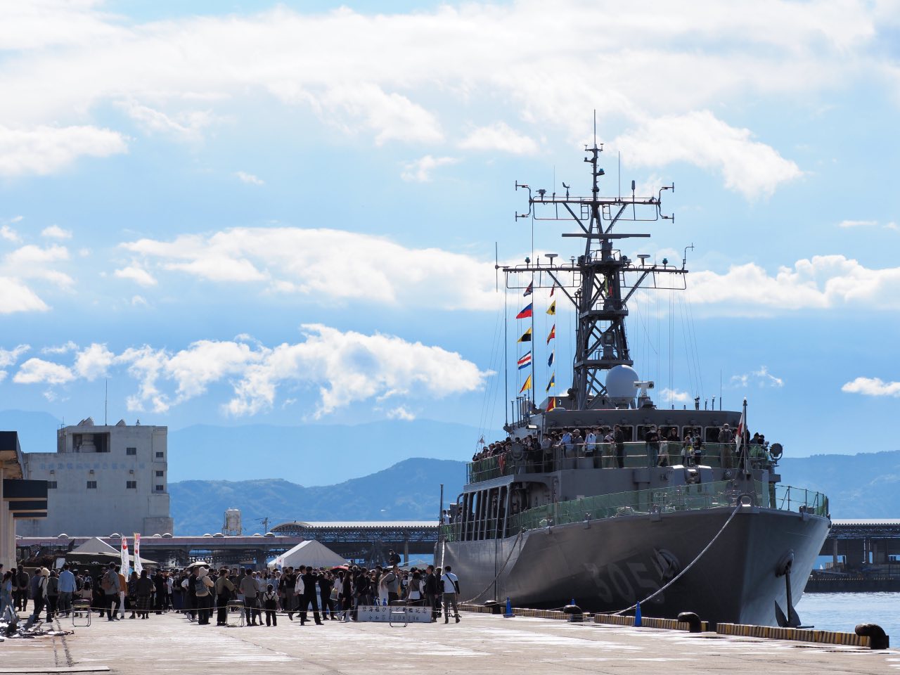 沼津市】海上自衛隊水中処分母船3号の一般公開が8月23日・24日に沼津港