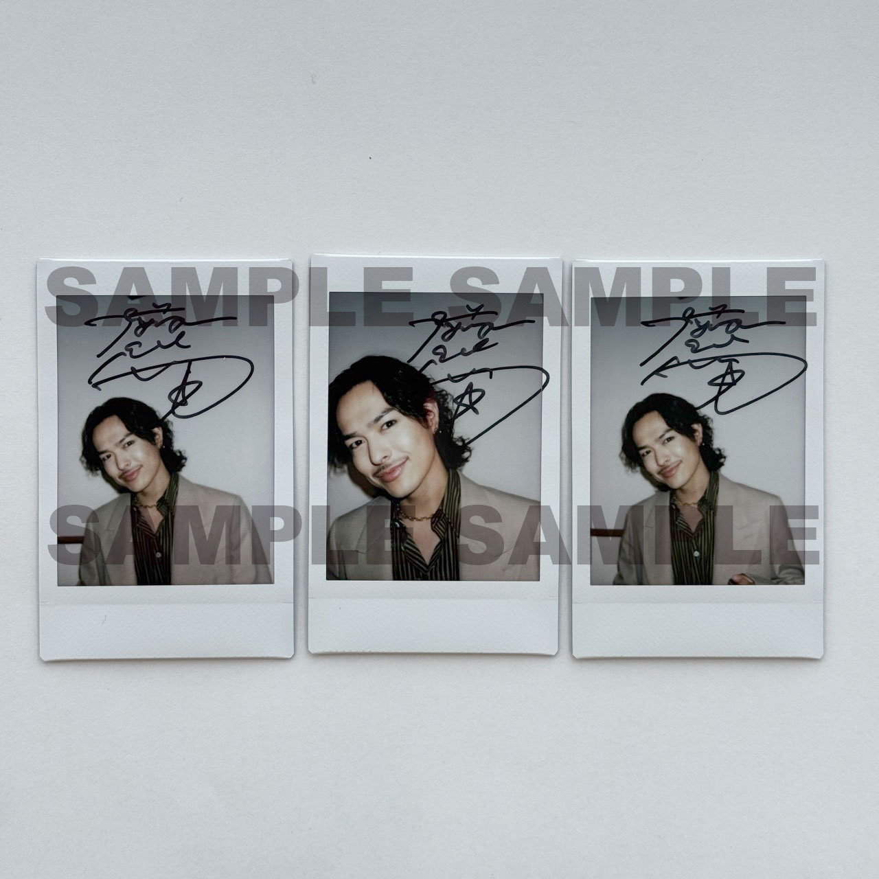 wayV ヤンヤン 直筆サイン入りチェキ wayV ヤンヤン 直筆サイン入り