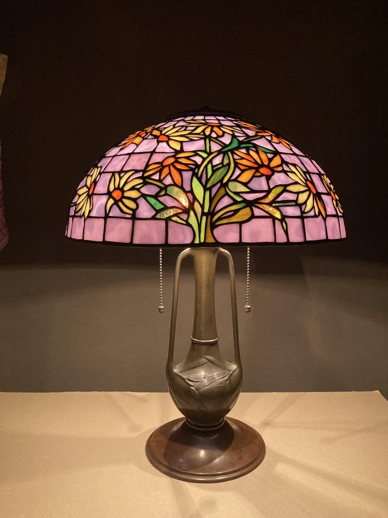 LIG 19世紀フランス ステンドグラスランプ 特大89㎝ ブロンズ男女像