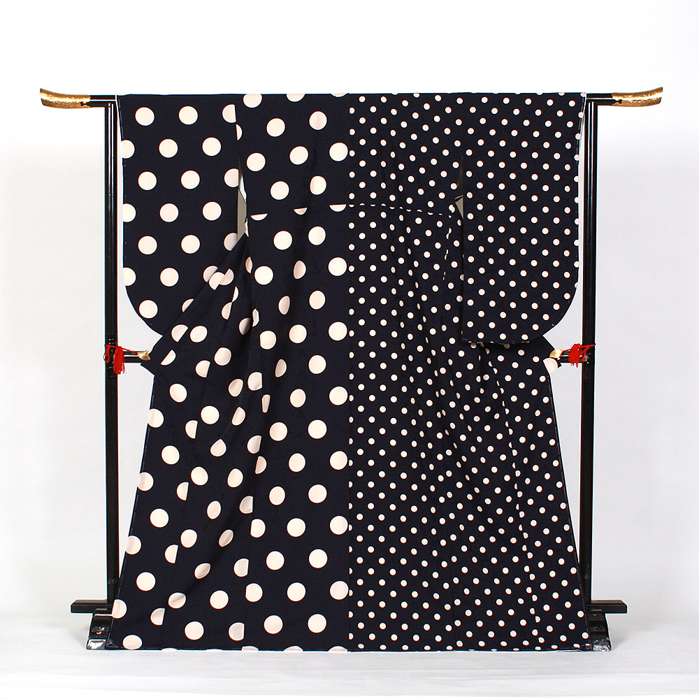 kf-160 黒地に水玉 | 着物レンタルまつうら（貸衣装・貸衣裳）：名古屋