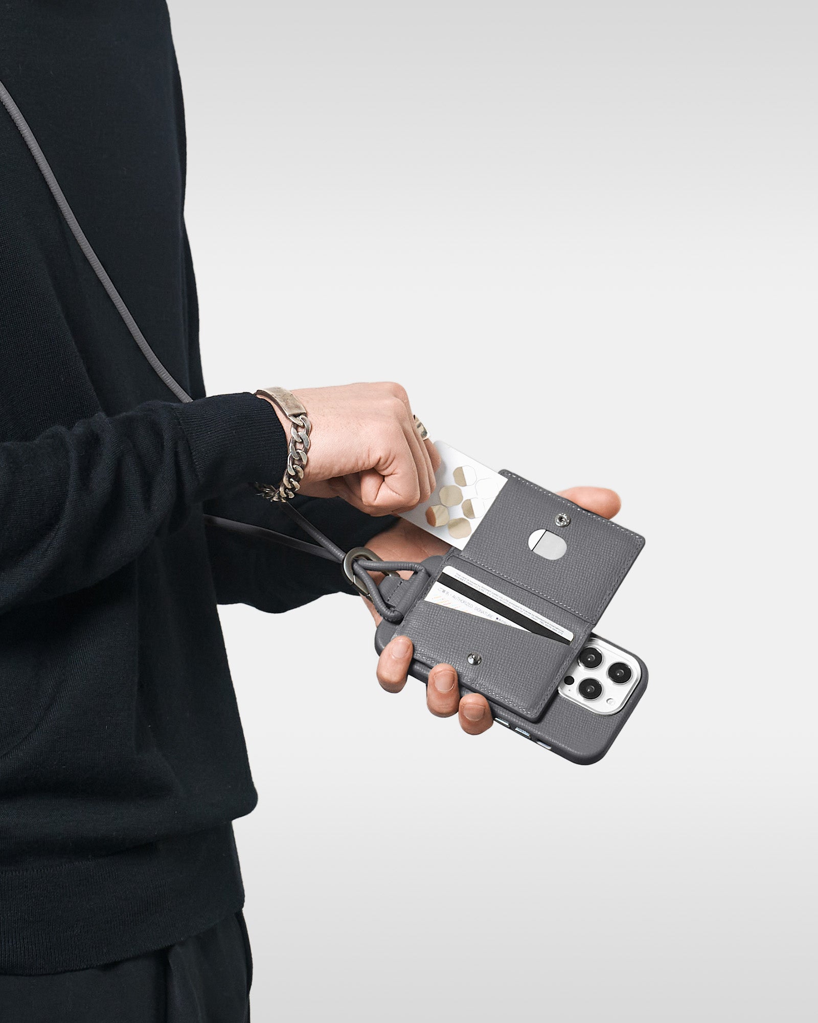 レザー製 iPhoneケース セット / ストラップ付スマホケース / スマホ