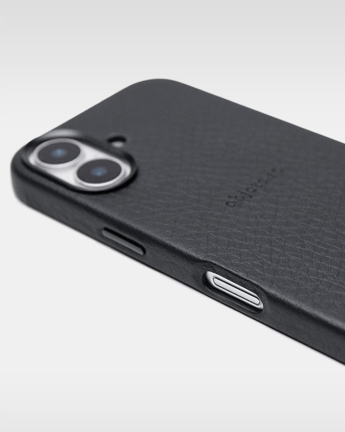 カラビナ付 iPhoneケース - ブラック - iPhone 17/16/15/14対応