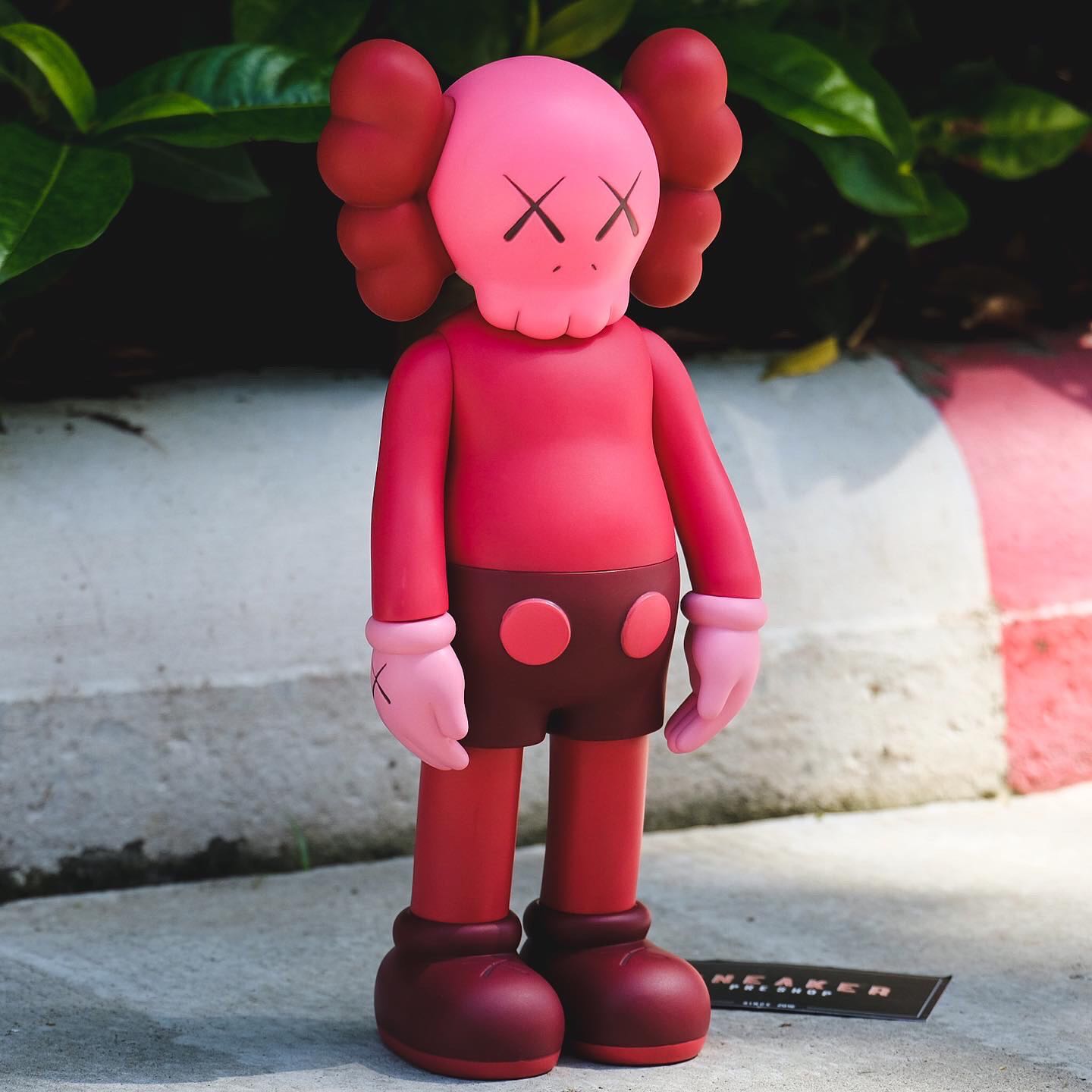 KAWS Companion Open Edition Figure Blush Red | LINE SHOPPING