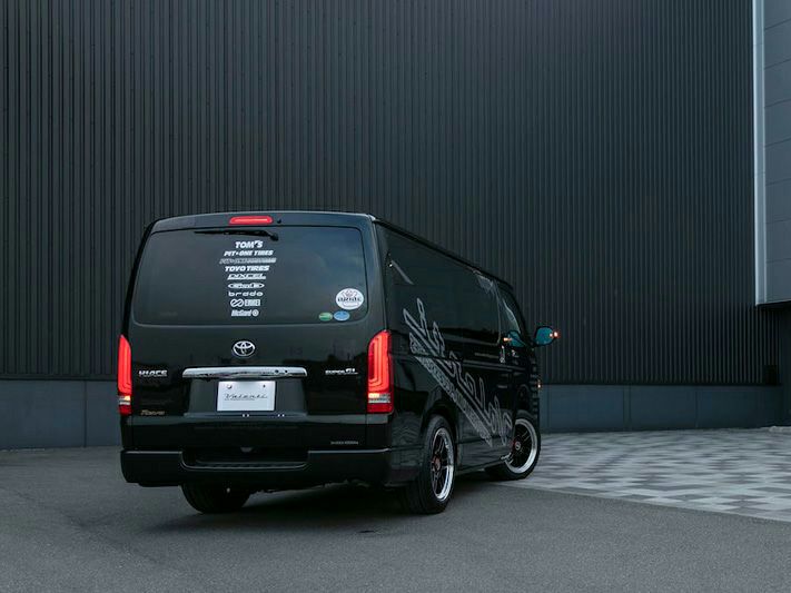Valenti テールランプREVO type-3 ハーフスモーク ハイエース