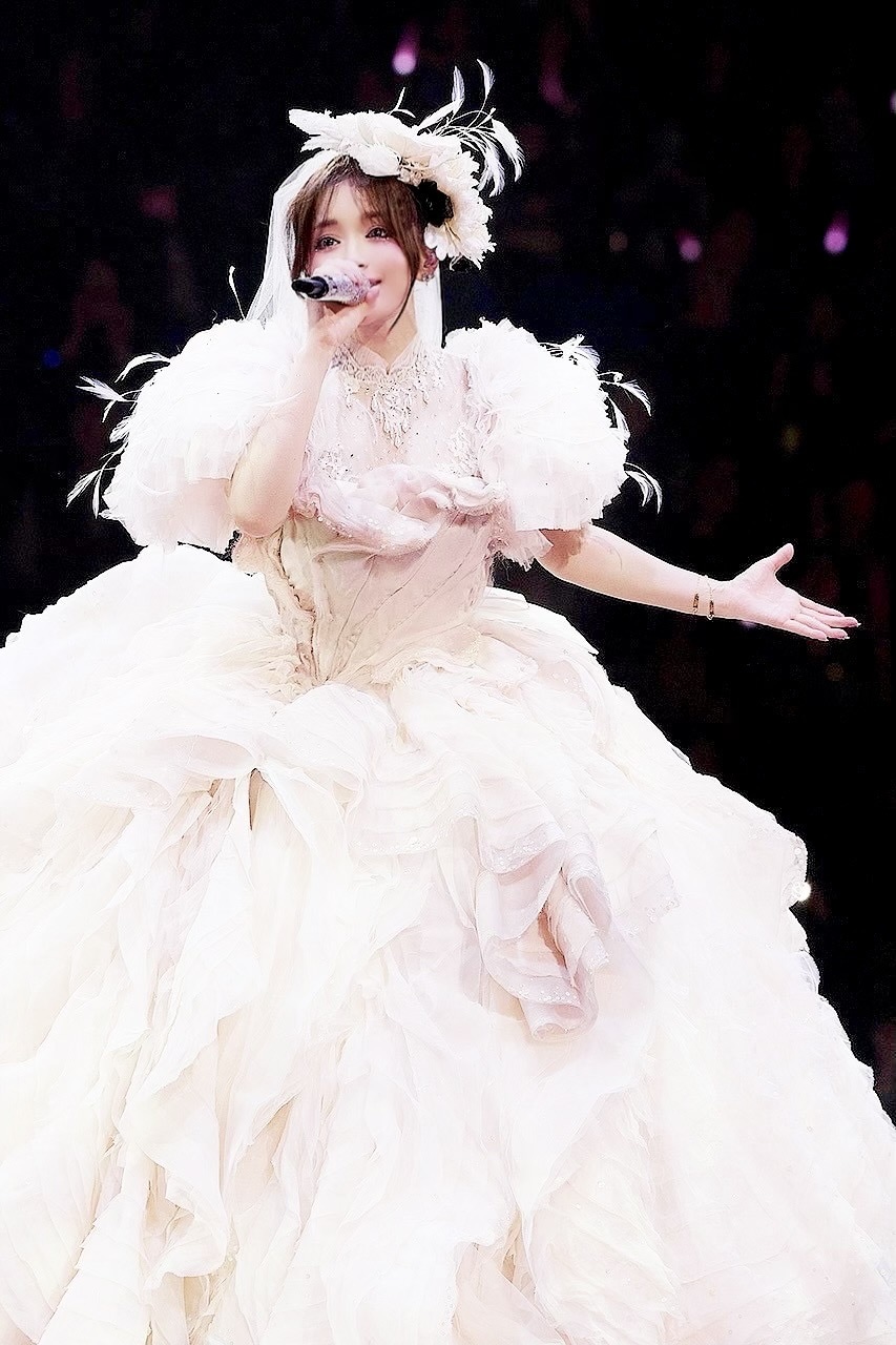 上海で歌う浜崎あゆみ。 [画像ギャラリー 2/5] - 音楽ナタリー