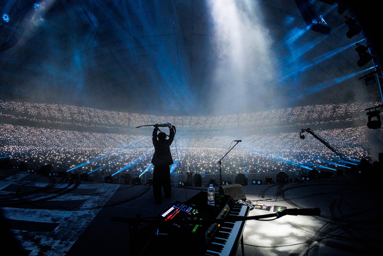 FC会員限定品】King Gnu LIVE at TOKYO DOME 写真集 KING GNU 写真集