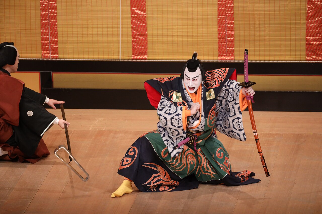 市川團十郎・市川新之助の襲名披露興行の締めくくり、大阪松竹座「十月