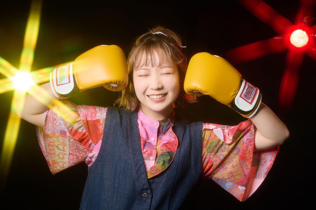 夏川椎菜が痛快にパンチ！フック、アッパー織り交ぜた攻撃的ロック