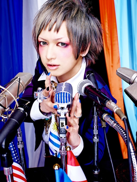 BugLug「HICCHAKA×MECCHAKA」インタビュー - 音楽ナタリー 特集