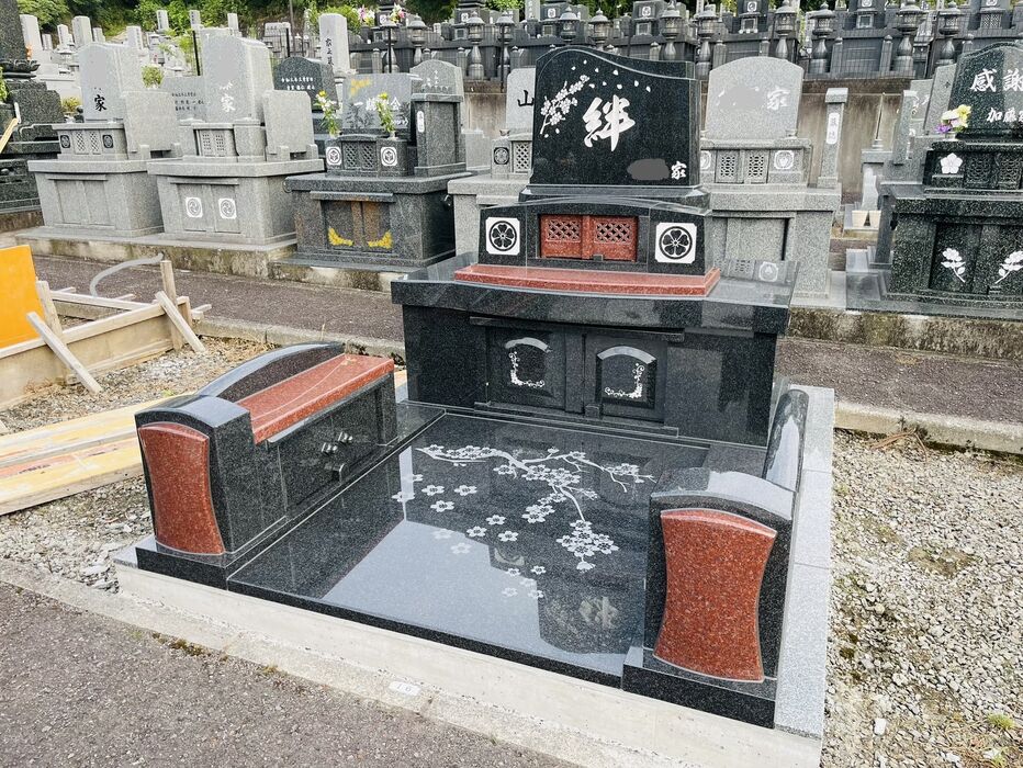 洋墓(墓地墓石セット250万円～) | 施工例 | 大分の霊園や納骨堂なら木