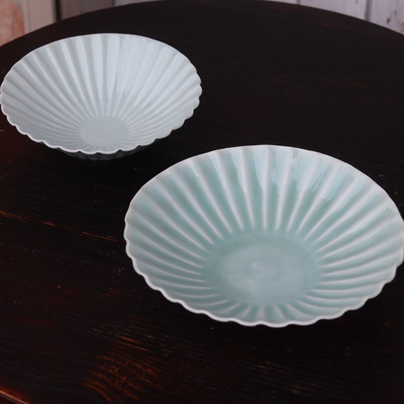 石渡磨美 どんぐり6号土鍋 黒錆 - 作家ものの器と生活雑貨 on-la-cru