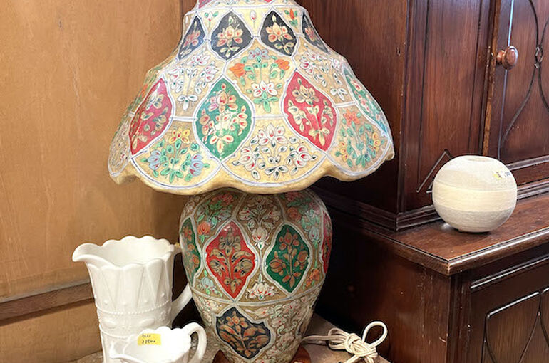 ラクダの皮で作られているキャメルランプ|大阪リサイクルショップ