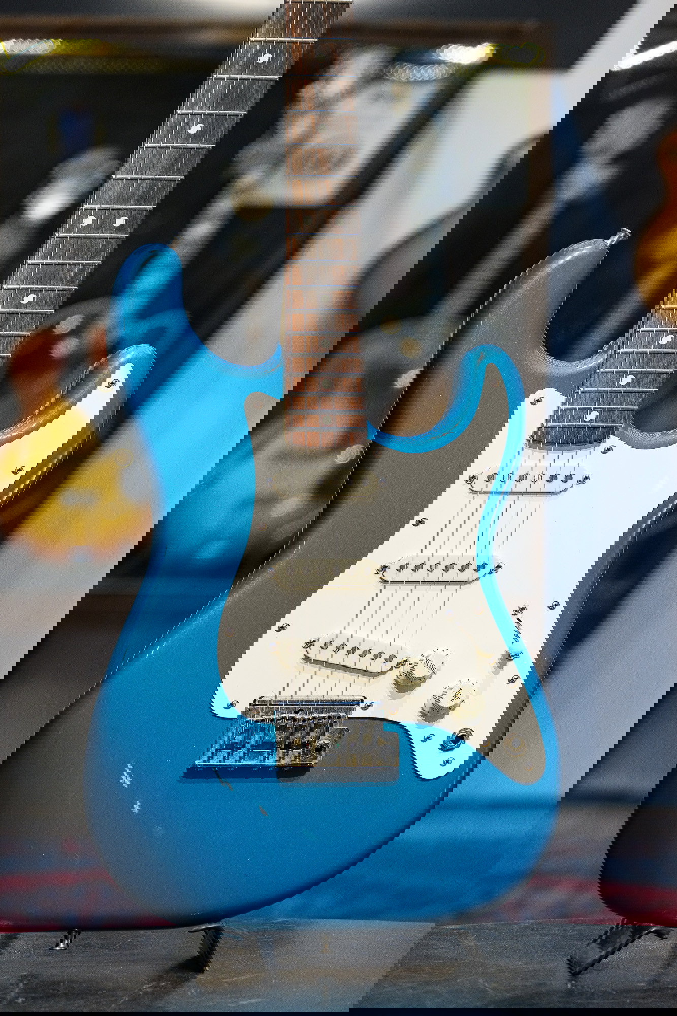 1984 Fender Standard Stratocaster (USA) with Rosewood Fretboard