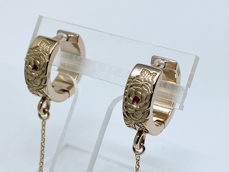 オーダーメイドピアス紹介【K18PGフープ、K18YG龍】 – オーダーメイド