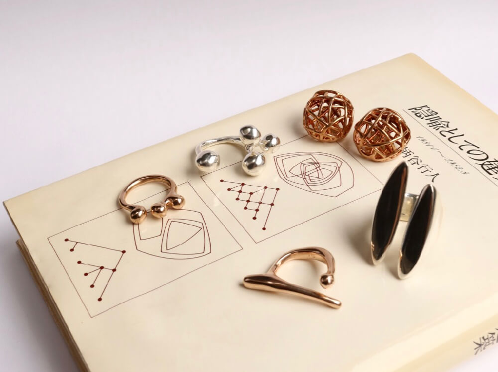 モニカ・カスティリオーニのアイテム再入荷 | organ