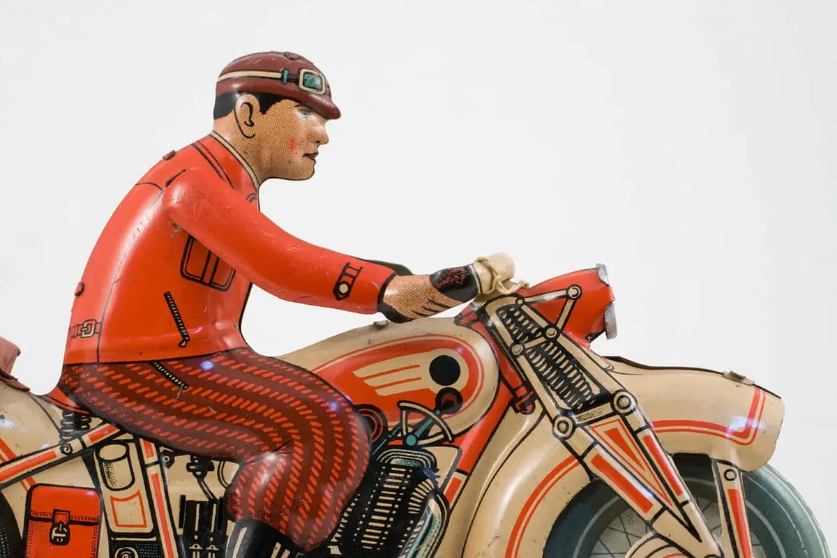 昭和レトロな「ブリキ」製おもちゃはなぜ消えた？ | 男の隠れ家デジタル