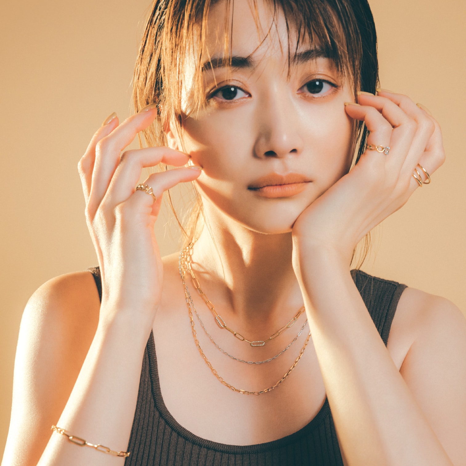 STAR JEWELRY】今欲しいのはムードのあるサマージュエリー｜【公式