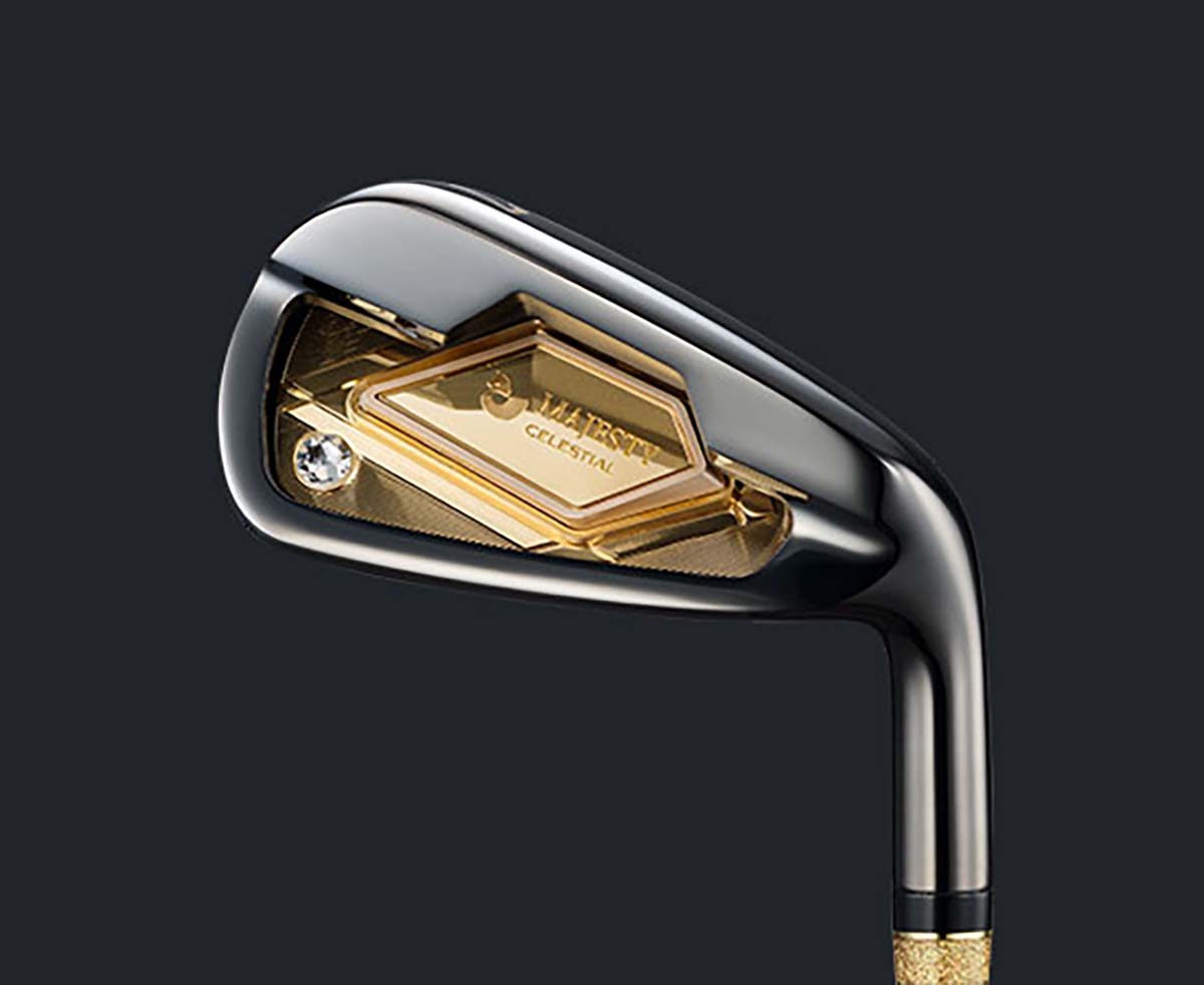 スワロフスキーを贅沢にあしらった 究極にラグジュアリーなゴルフ