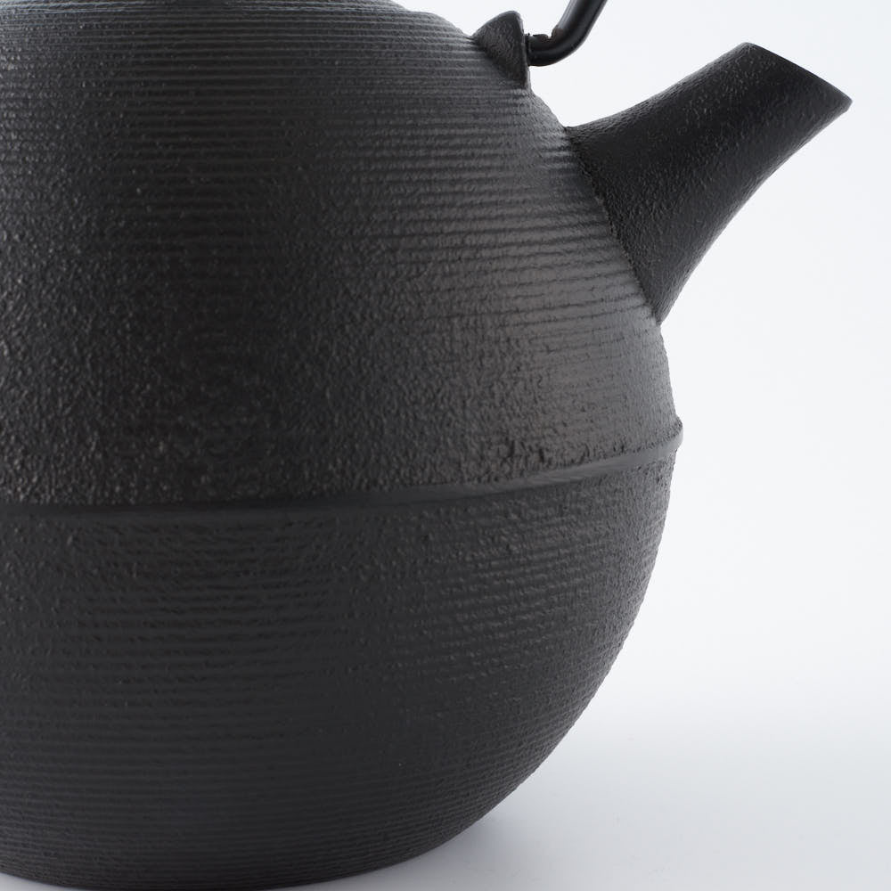 藍花 南部鉄器 日の丸 黒 鉄瓶 ¥18,700 大人の焼き物