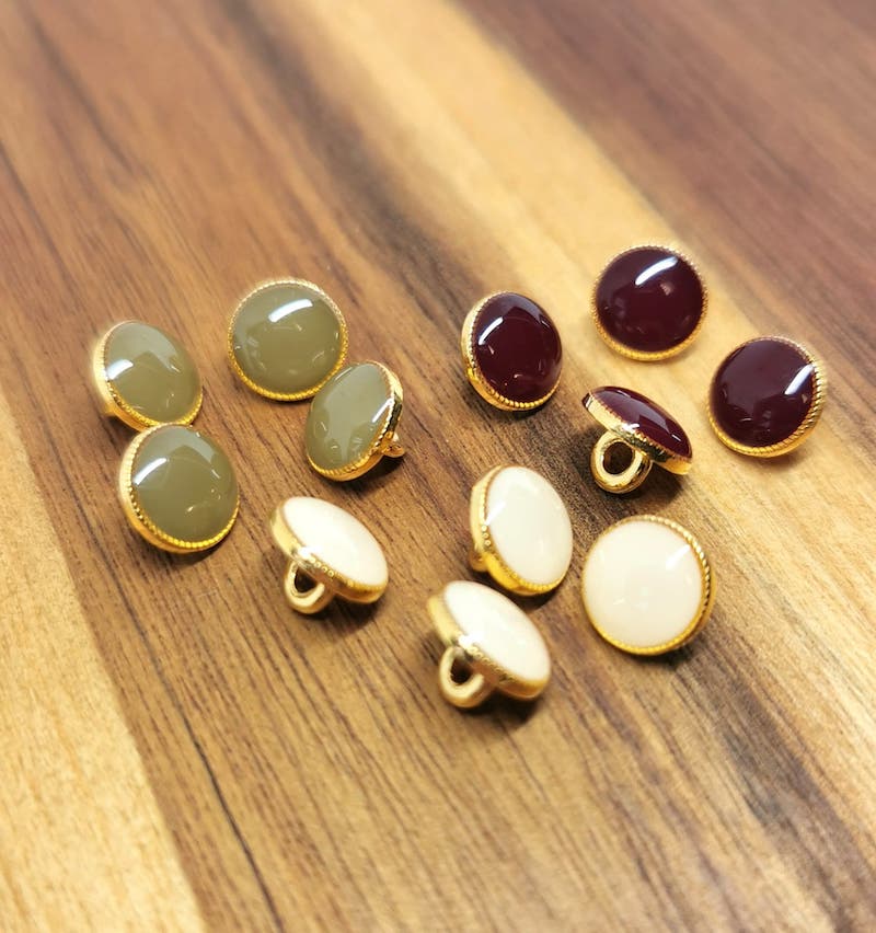 Made in France - CREPIN-PETIT社のボタン - OVNI| オヴニー・パリの新聞