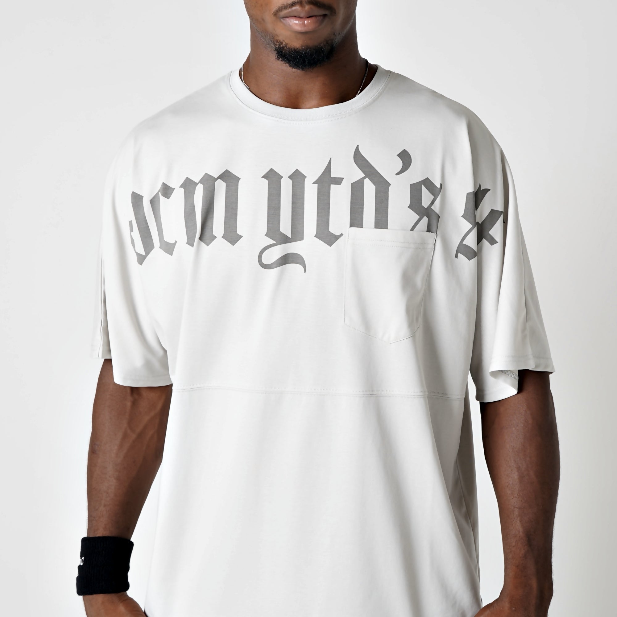 メンズ【ovys公式】ブラックレターオーバーサイズポケットTシャツ