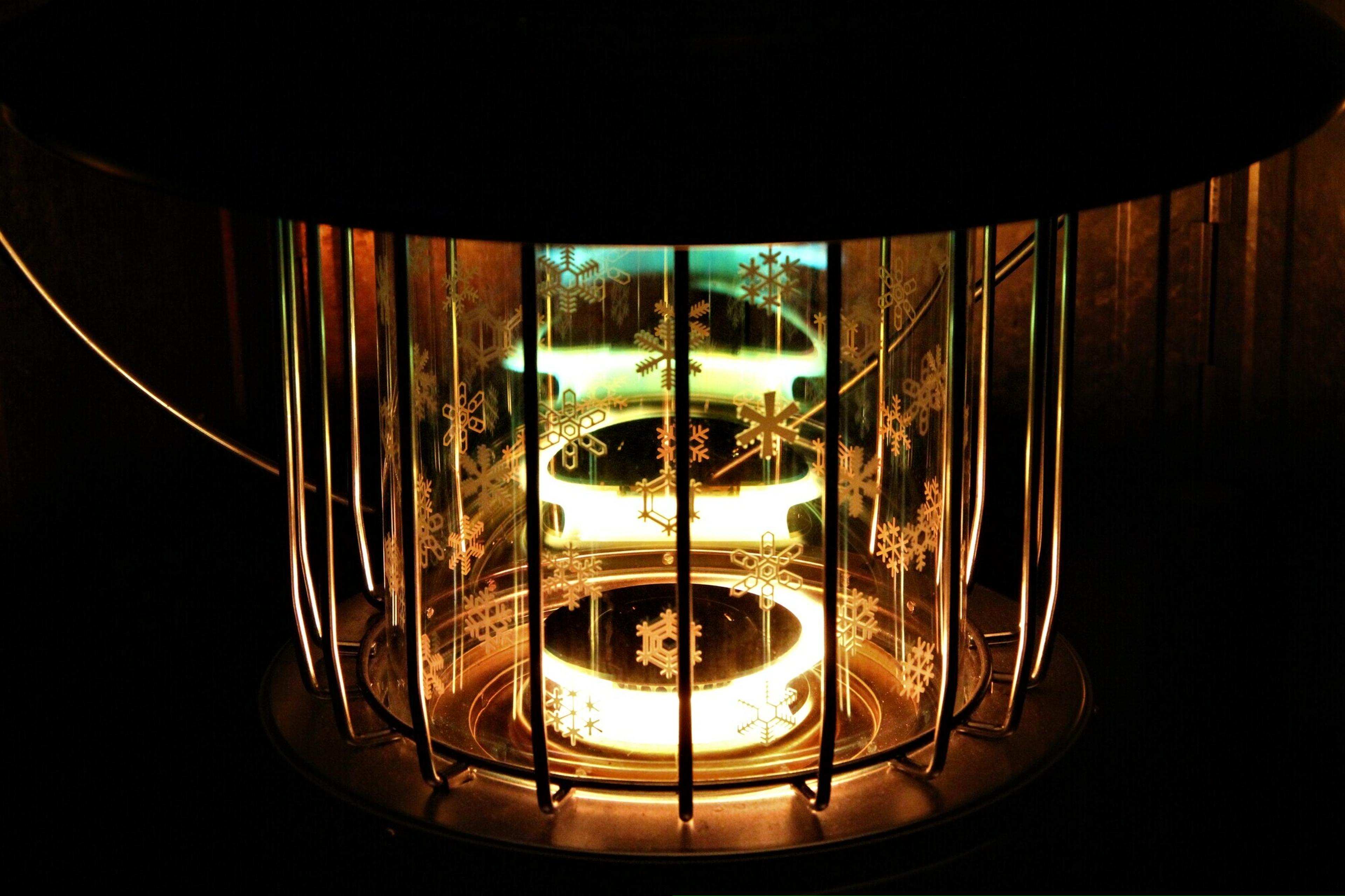 レインボーストーブはスノーピーク？トヨトミ？違いやケースも紹介