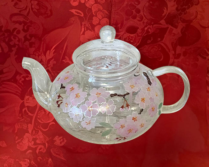 絵付け手描き】ランプティーポット、カップ＆ソーサー 2点セット「桜